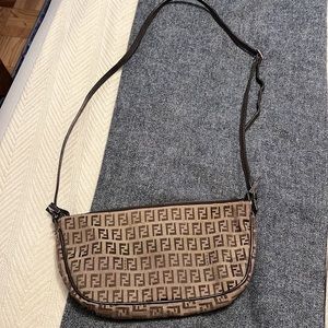 FENDI Vintage Crossbody